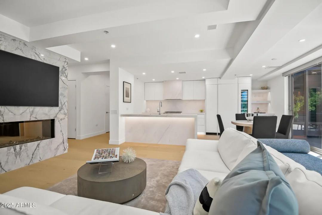 Real Estate Picture 17
