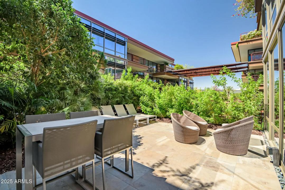 Real Estate Picture 19