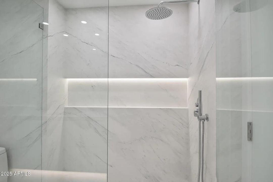 Real Estate Picture 30