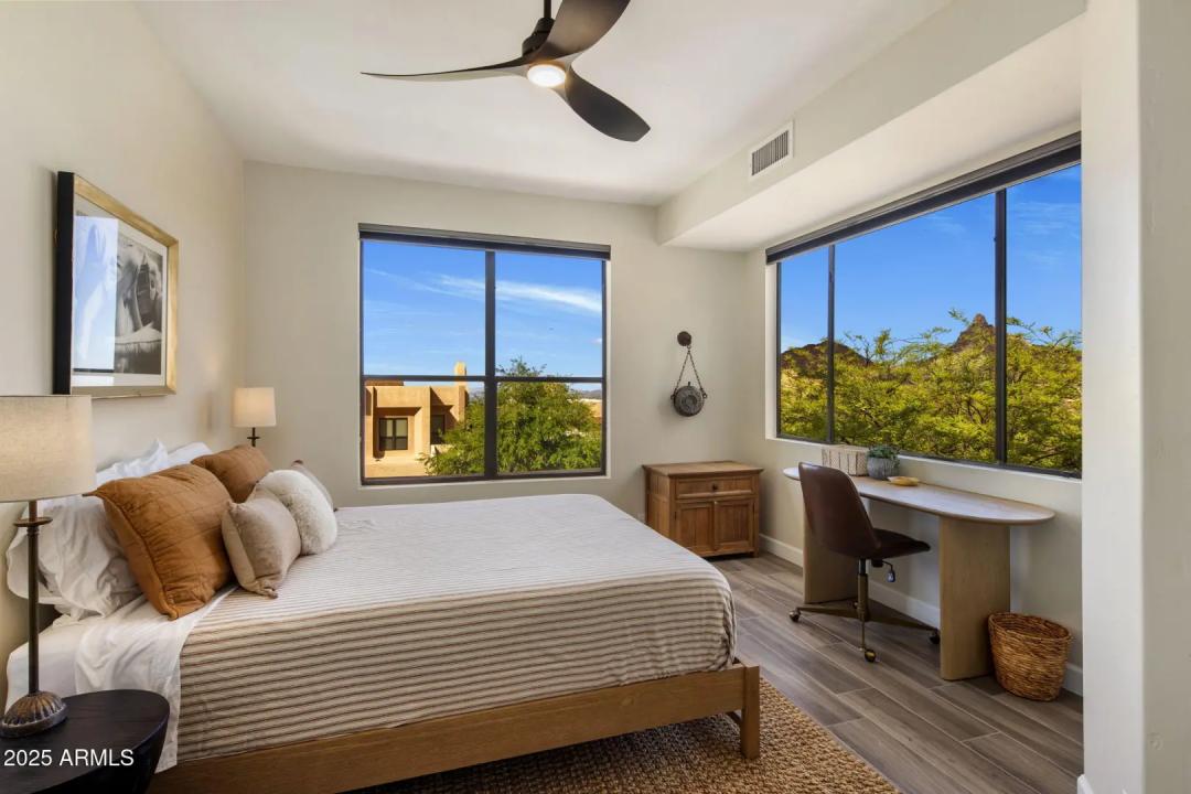 Real Estate Picture 25