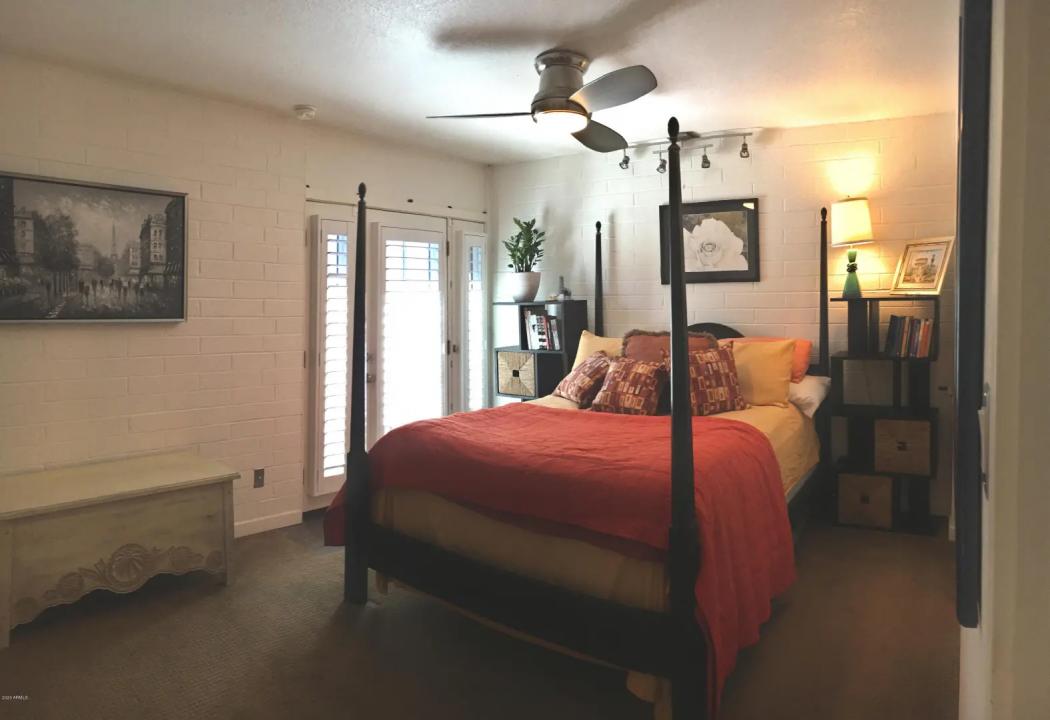 Real Estate Picture 5