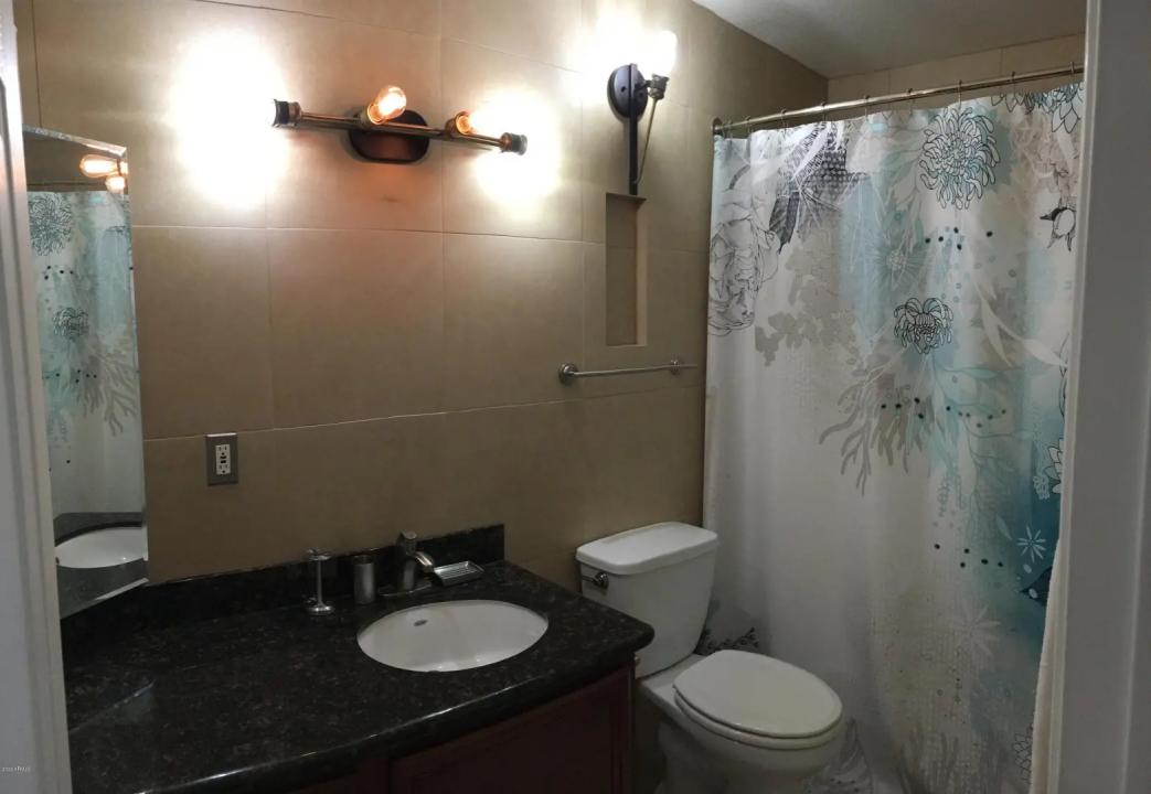 Real Estate Picture 6
