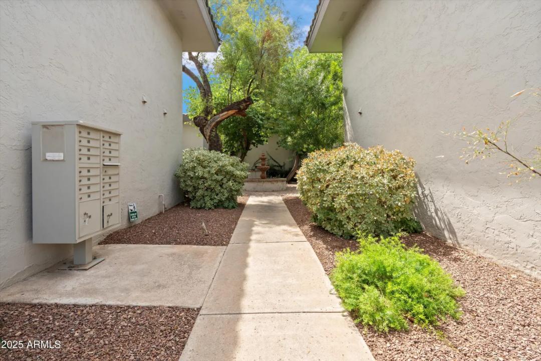 Real Estate Picture 34