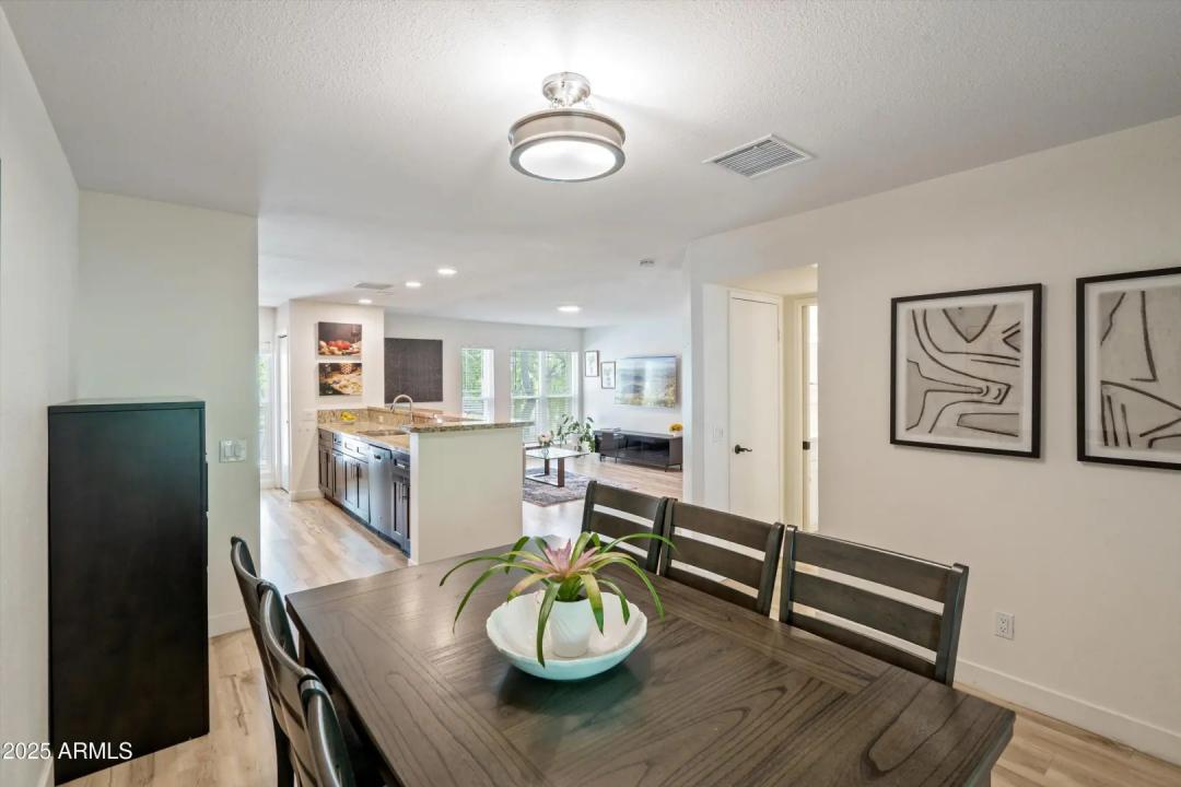 Real Estate Picture 19