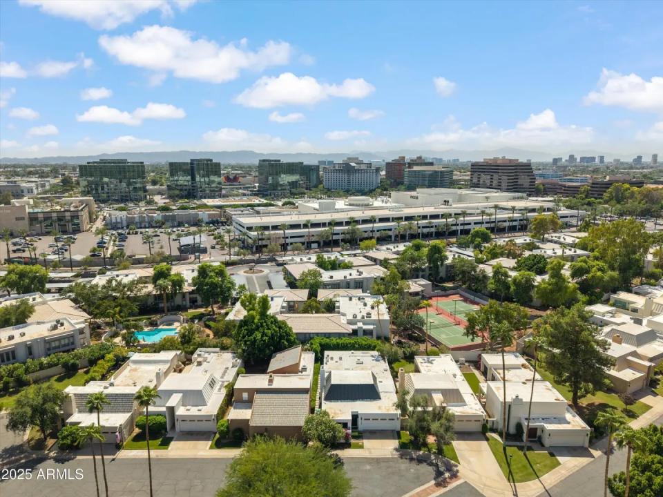 Real Estate Picture 29