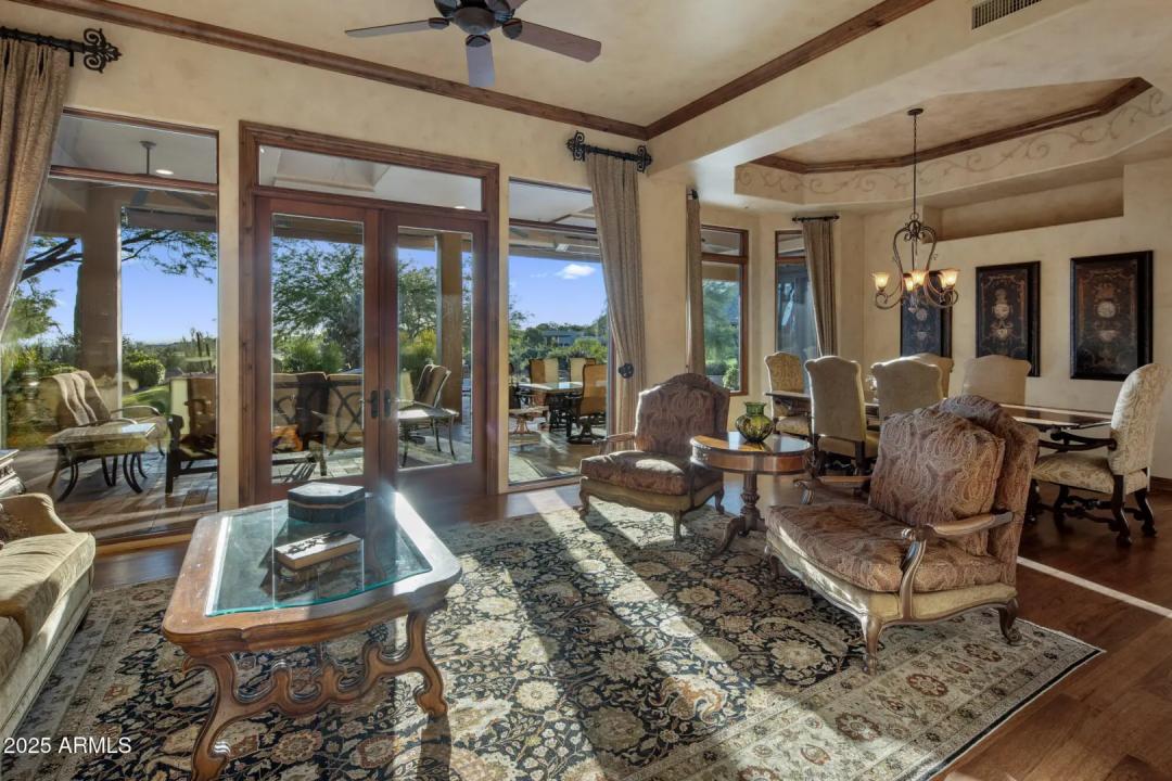 Real Estate Picture 4