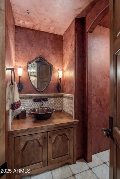 Real Estate Picture 35