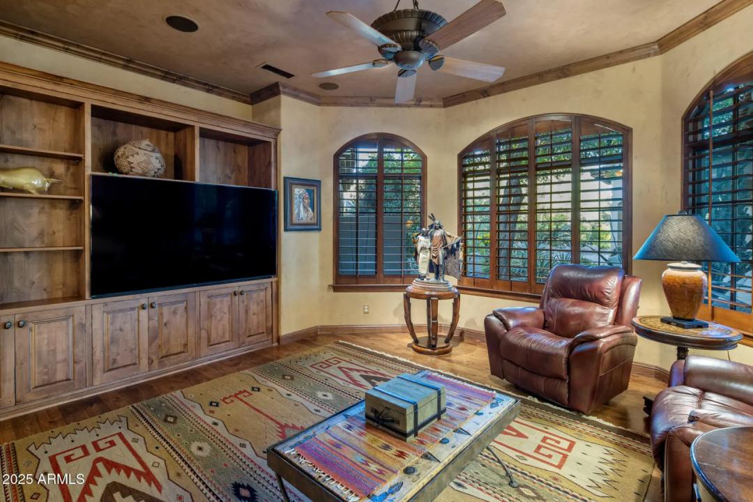 Real Estate Picture 20