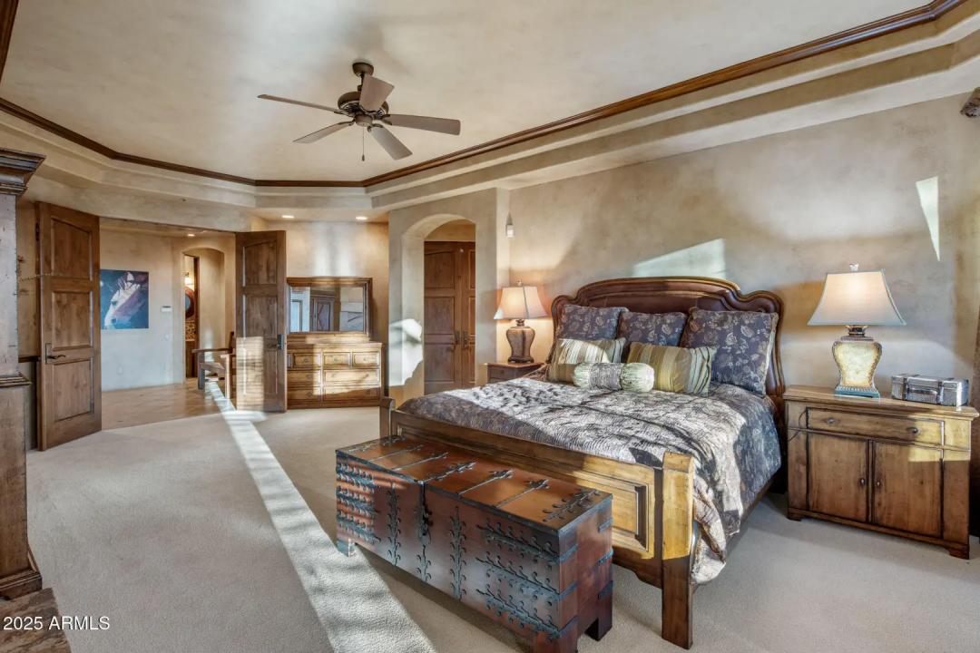 Real Estate Picture 7