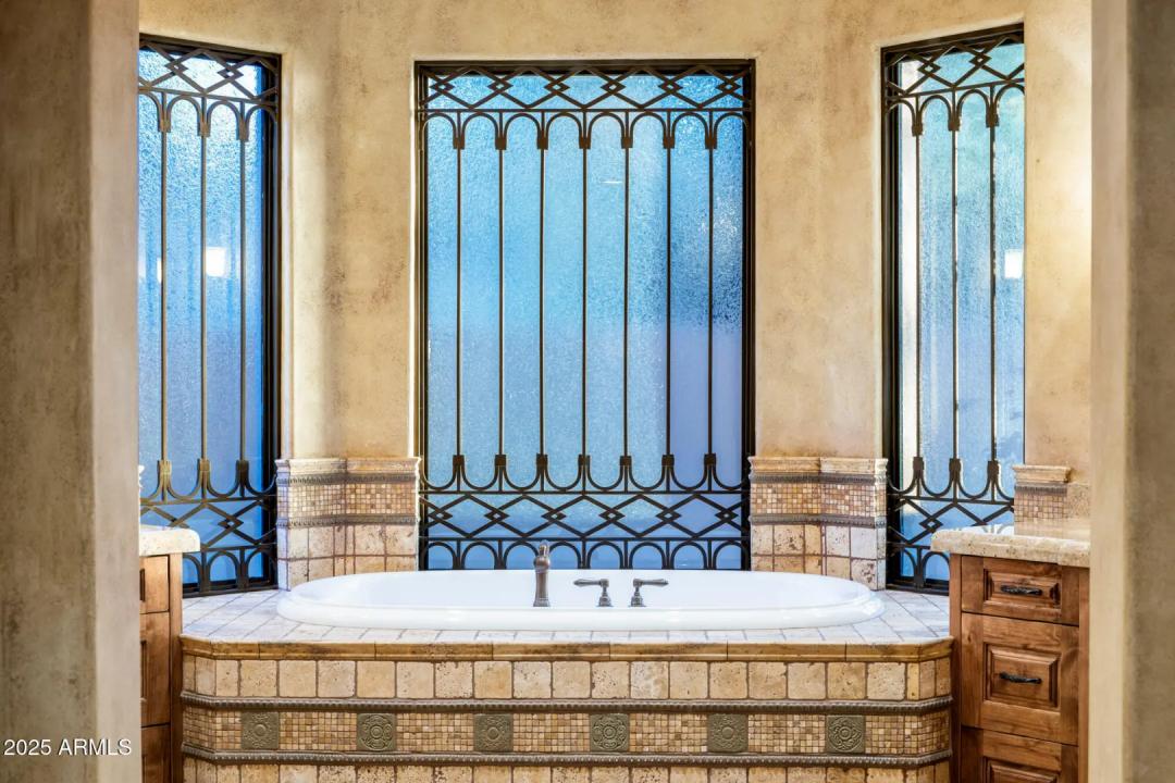 Real Estate Picture 22