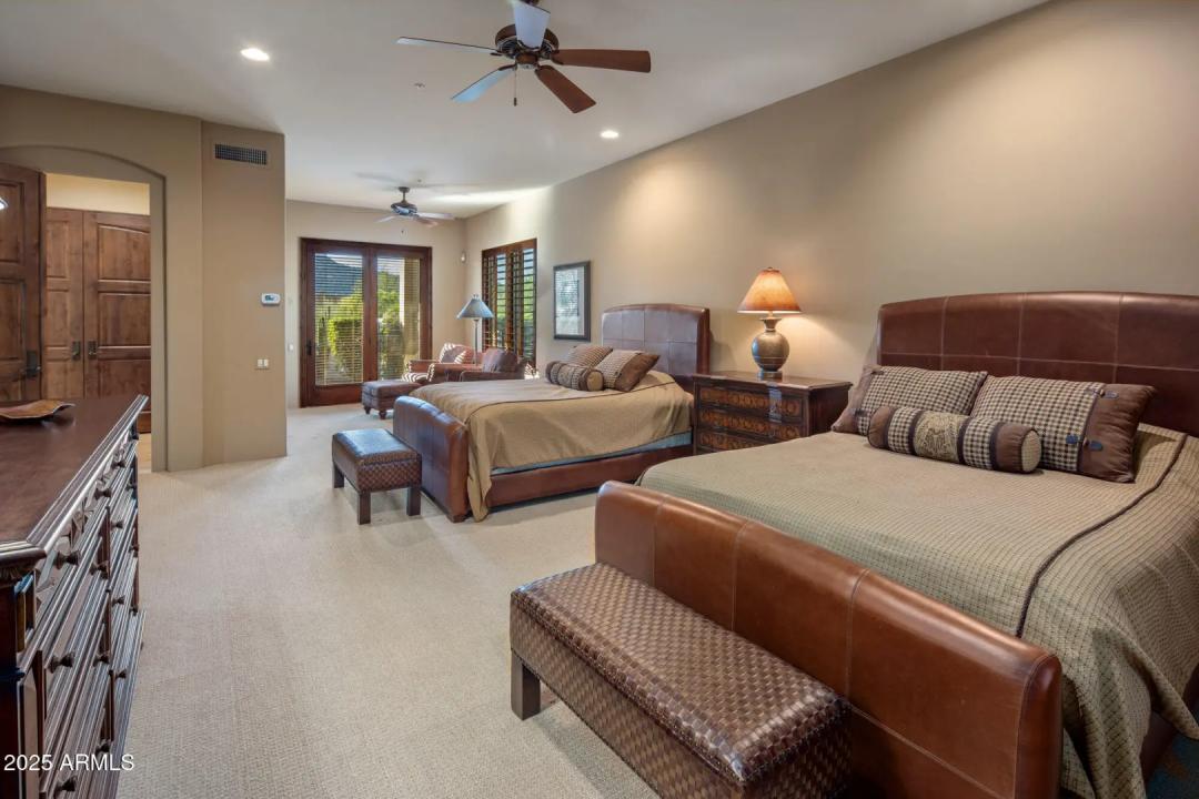 Real Estate Picture 24