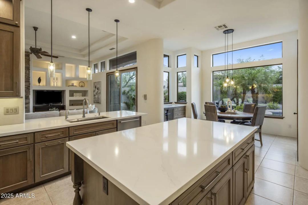Real Estate Picture 17