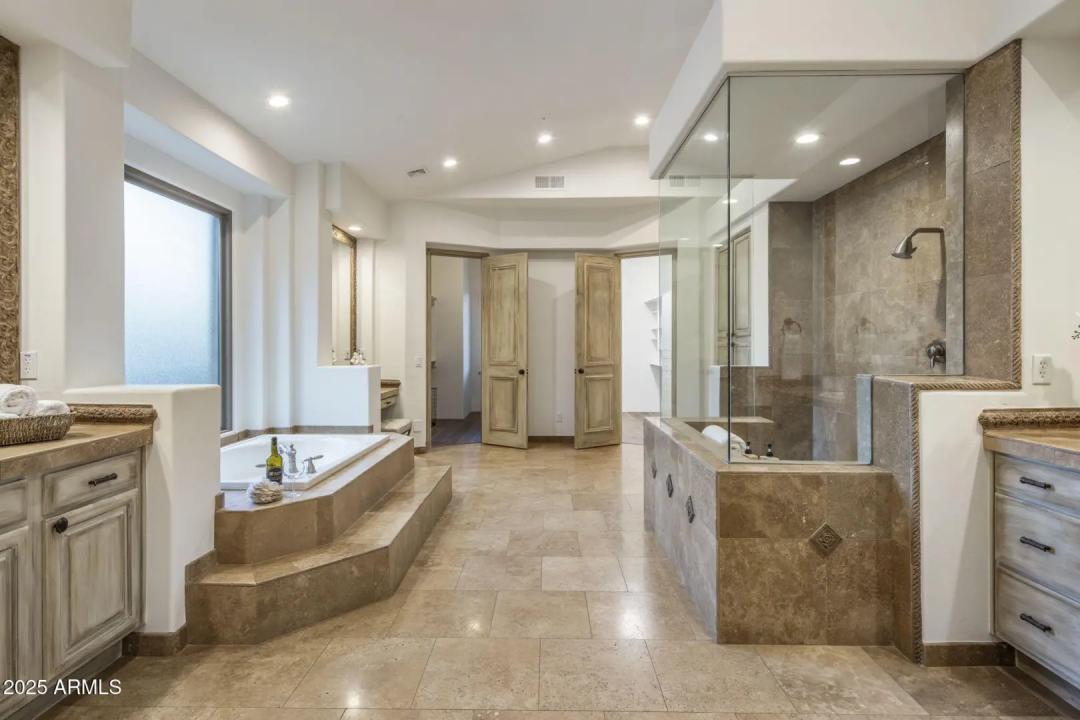 Real Estate Picture 28
