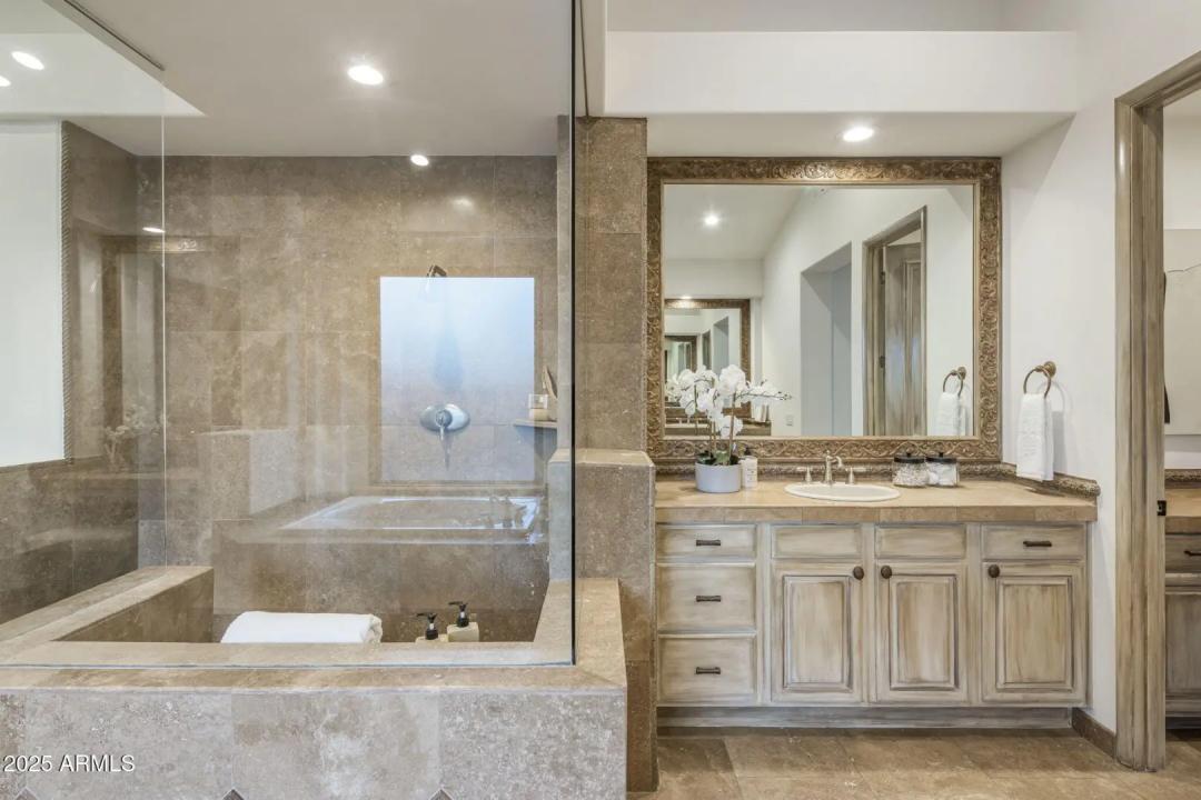 Real Estate Picture 30