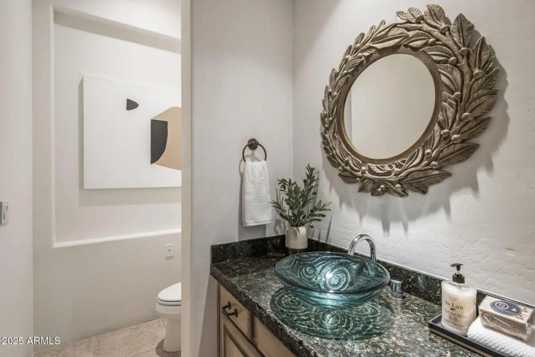 Real Estate Picture 24