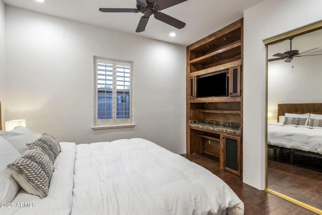 Real Estate Picture 34