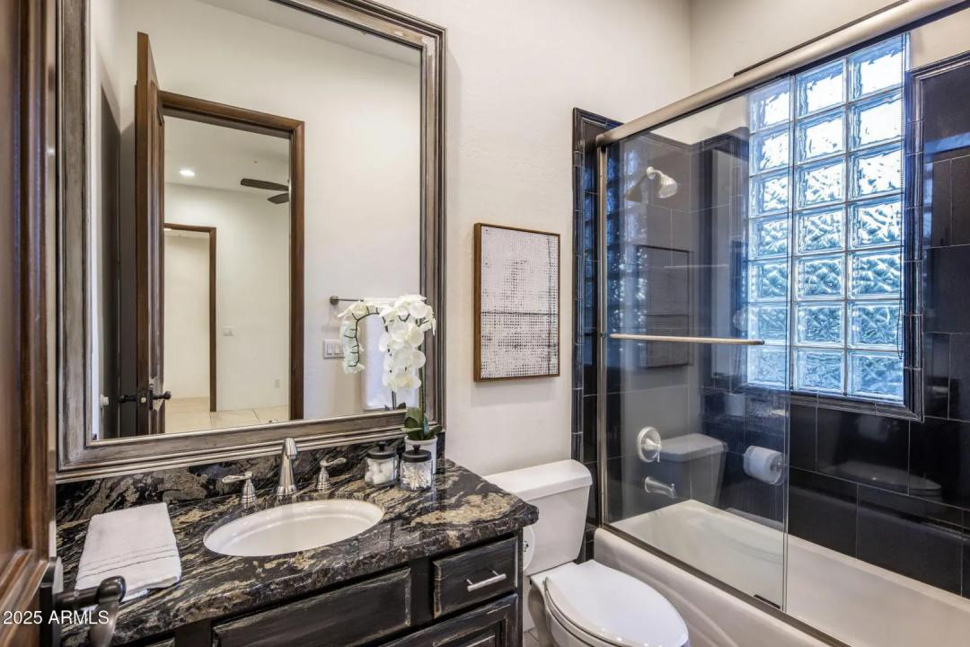 Real Estate Picture 37