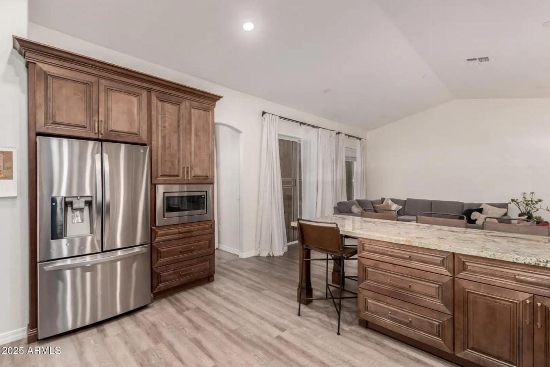 Real Estate Picture 15