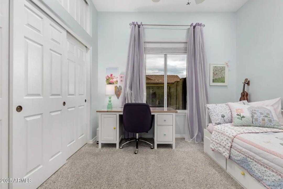 Real Estate Picture 22