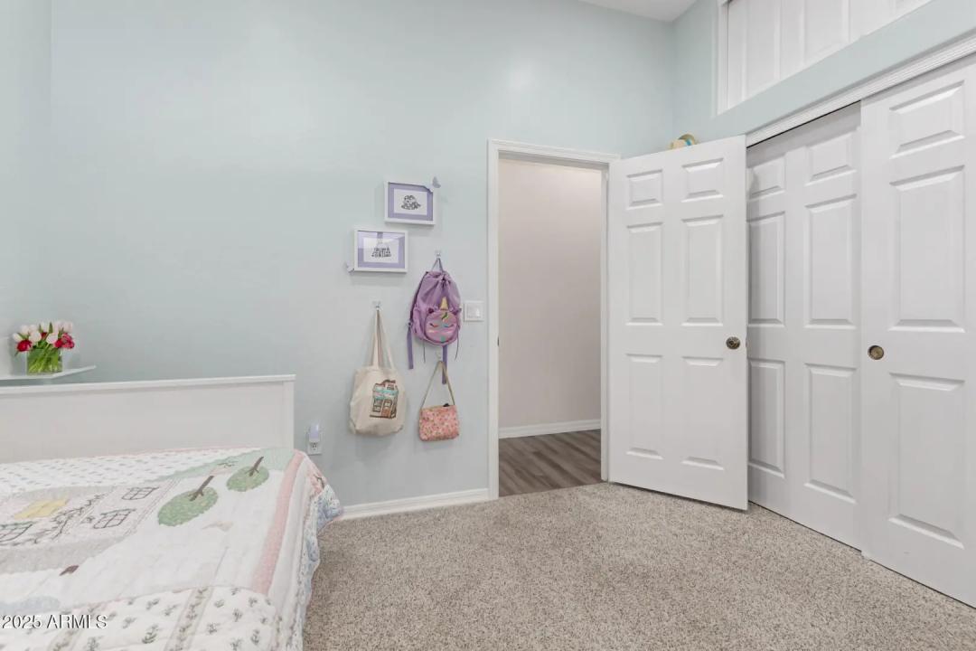Real Estate Picture 23