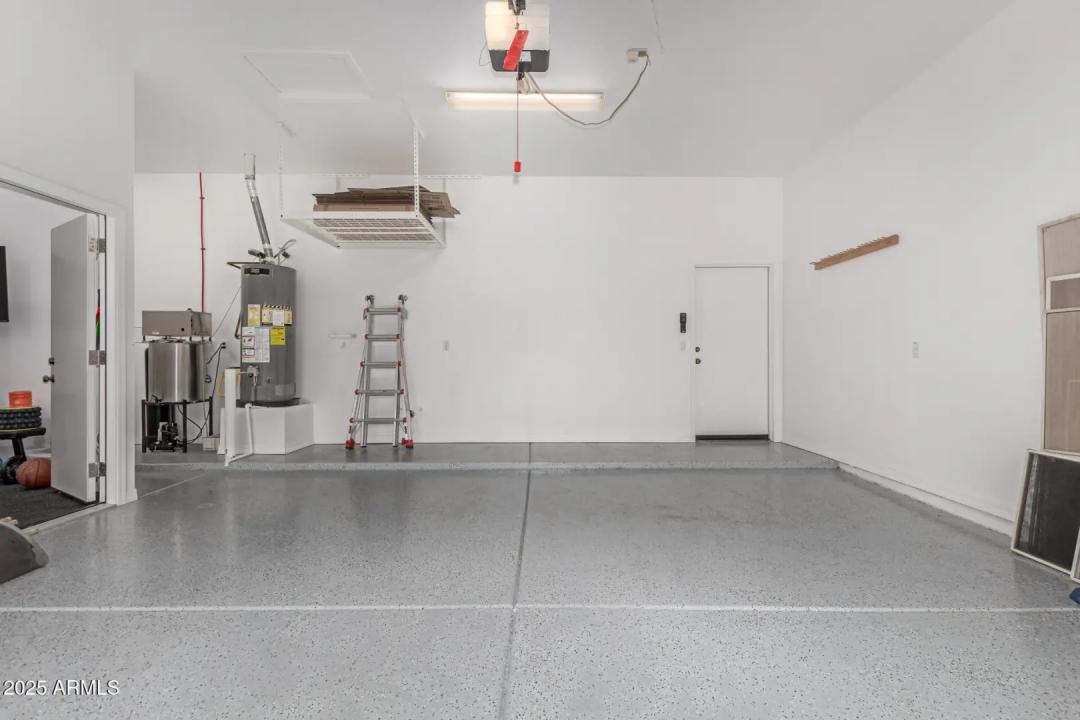 Real Estate Picture 29