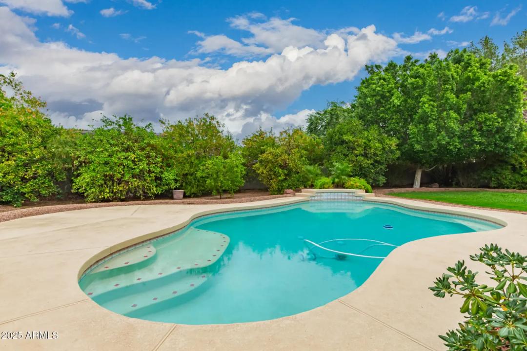 Real Estate Picture 36