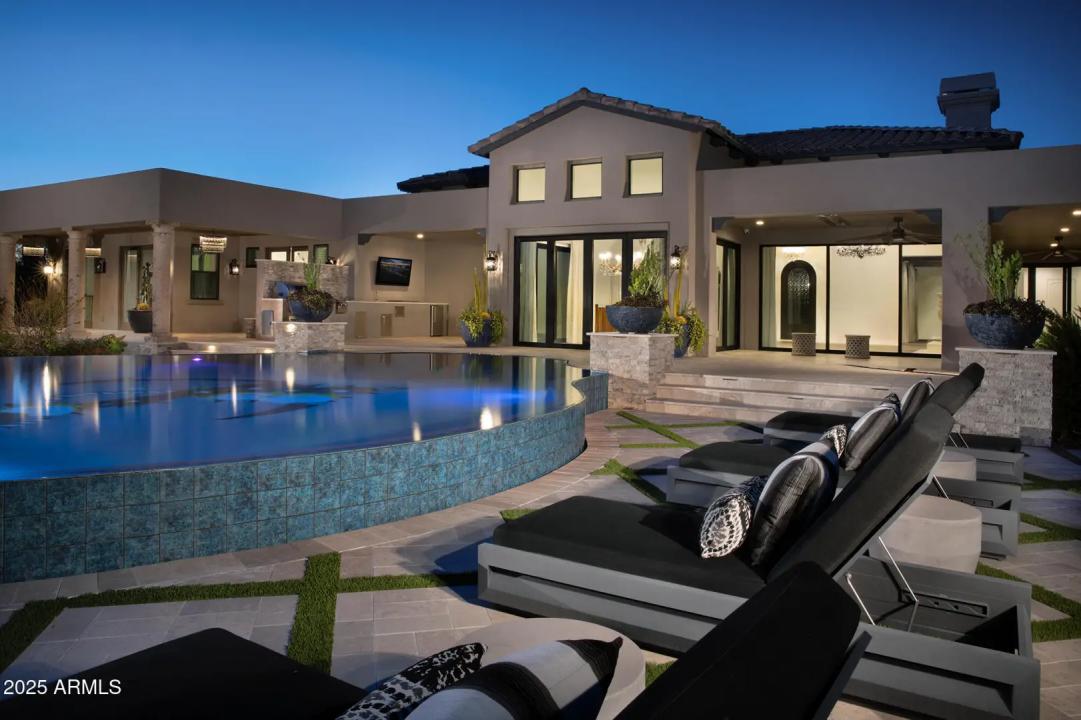 Real Estate Picture 1