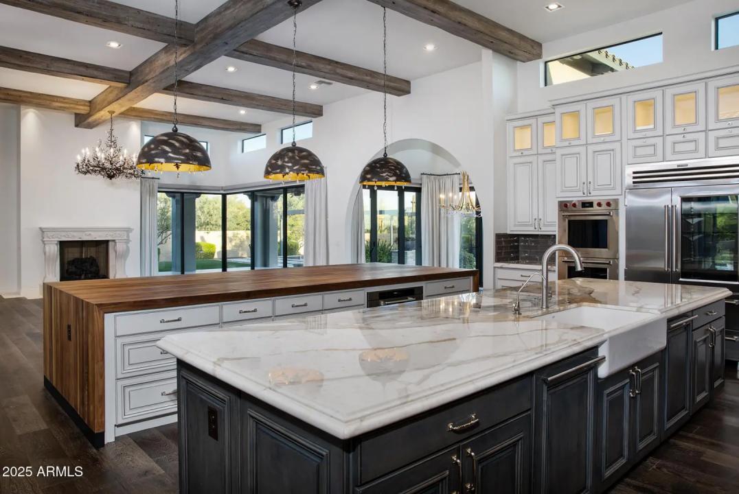 Real Estate Picture 10