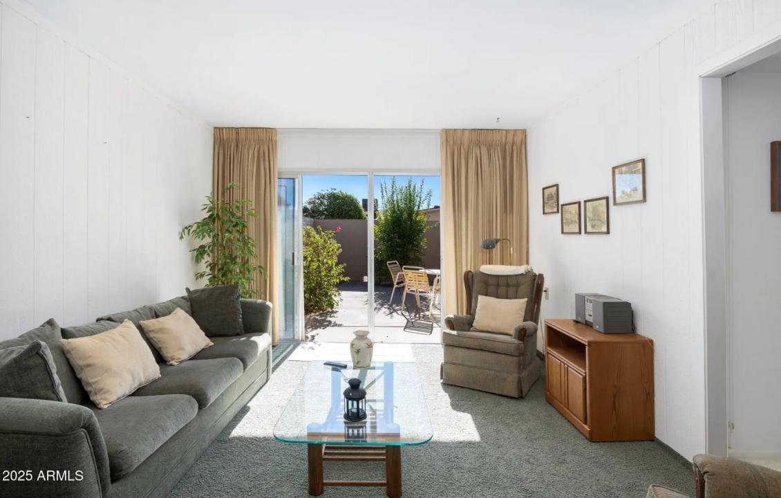 Real Estate Picture 10