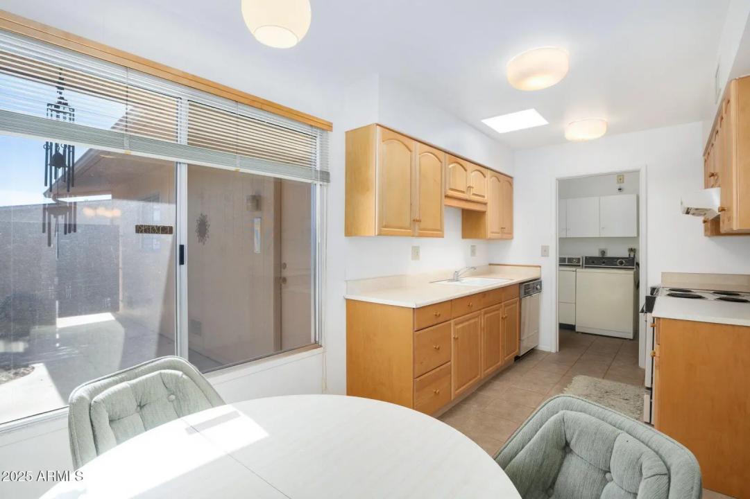 Real Estate Picture 17
