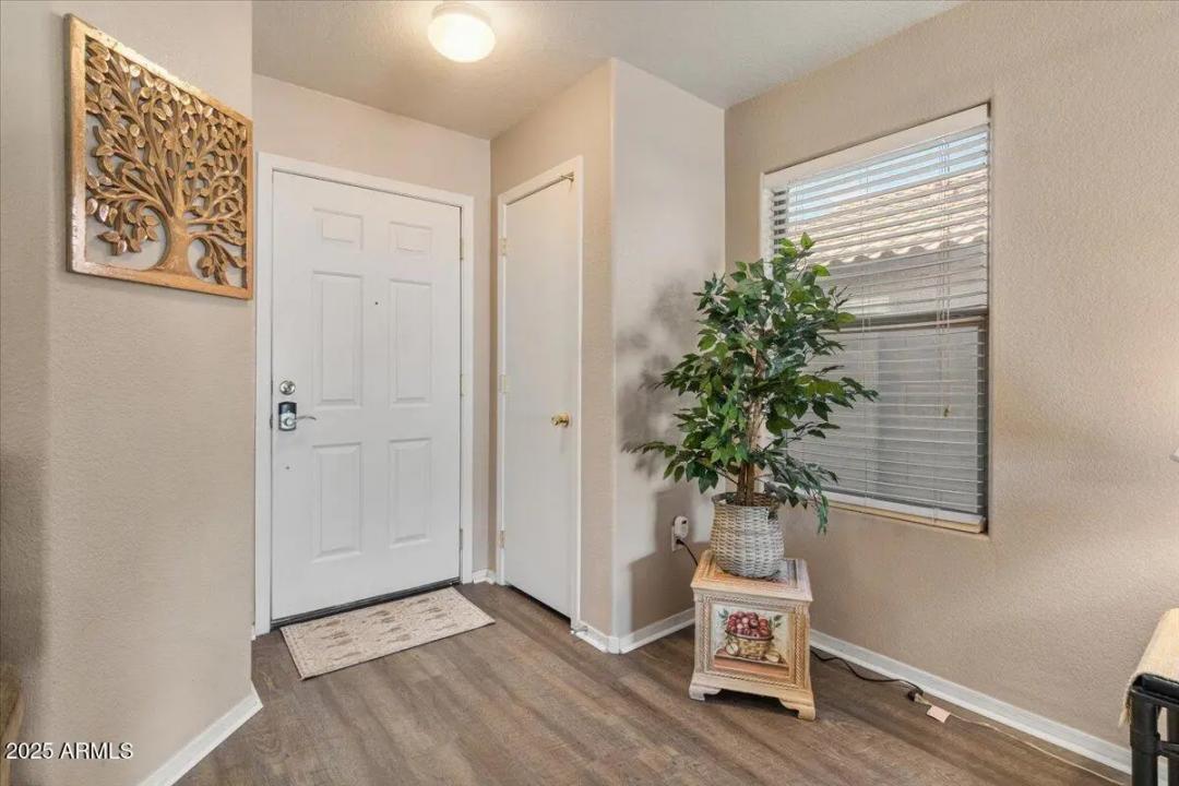 Real Estate Picture 5