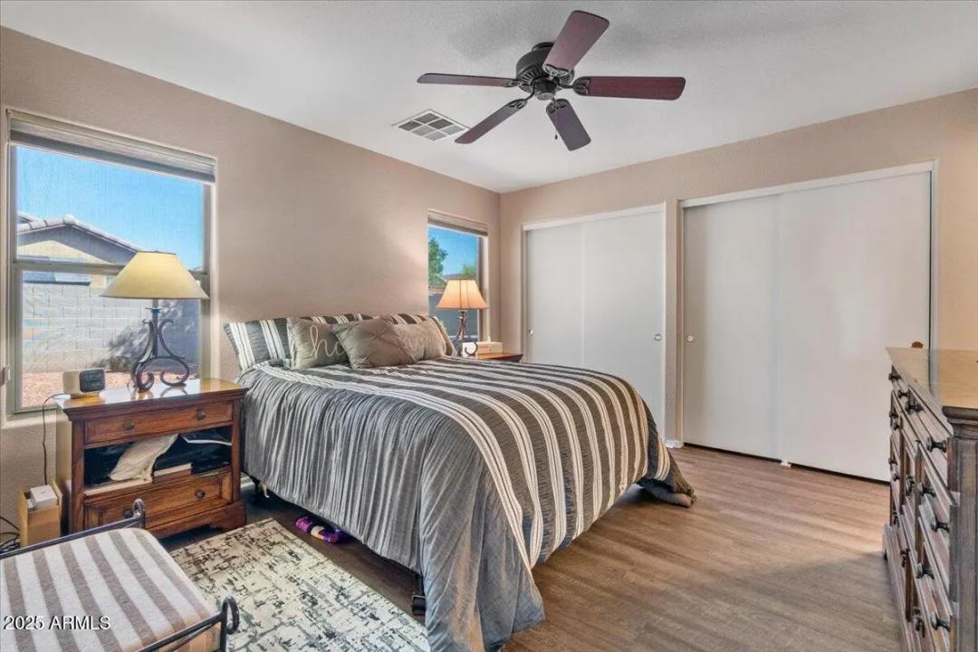 Real Estate Picture 17
