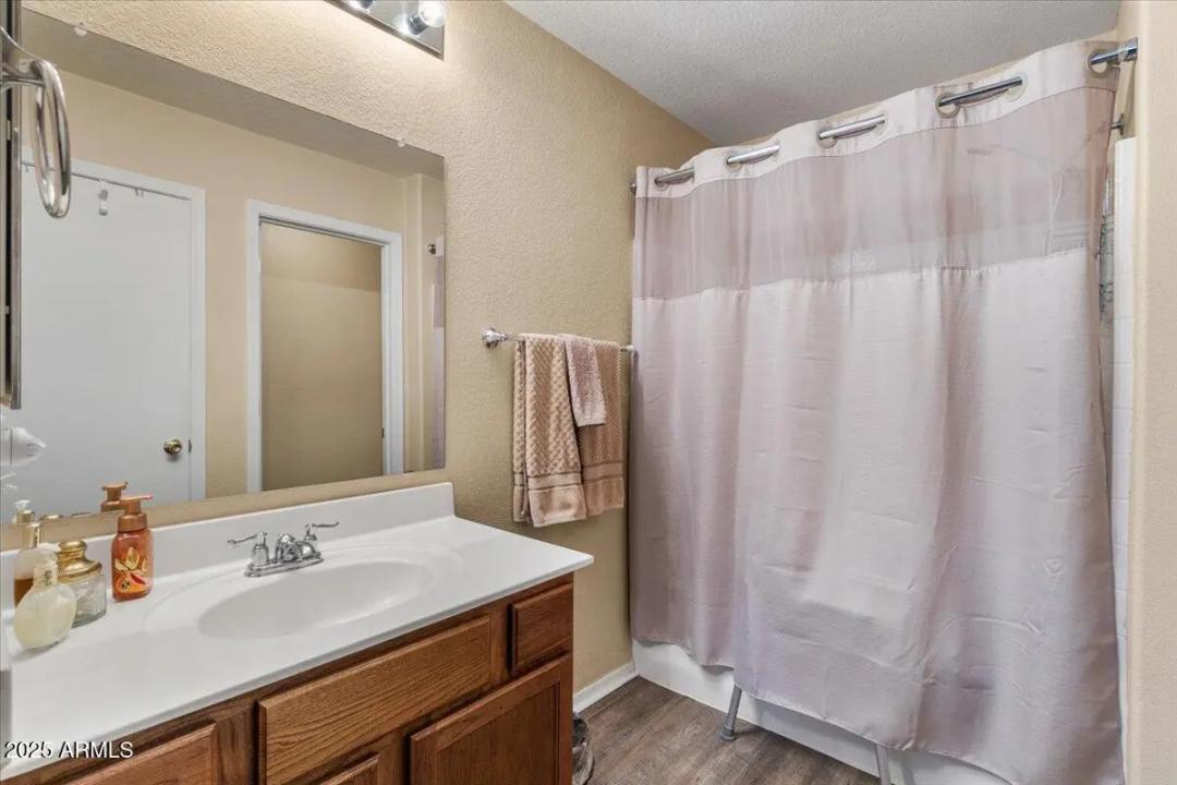 Real Estate Picture 20