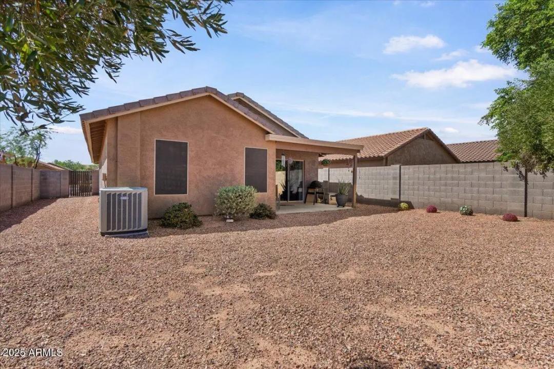 Real Estate Picture 33