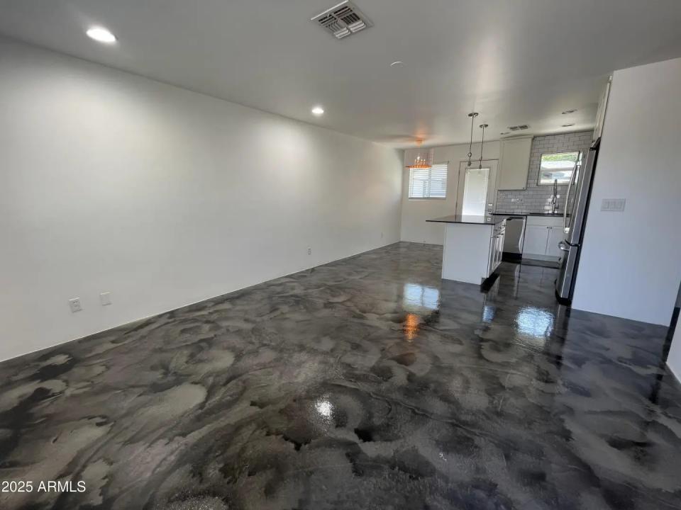 Real Estate Picture 2