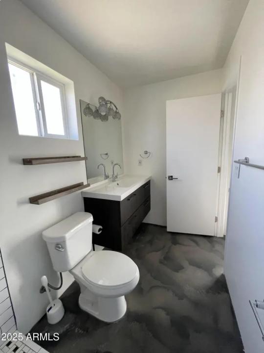 Real Estate Picture 22