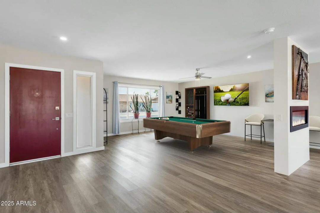 Real Estate Picture 13