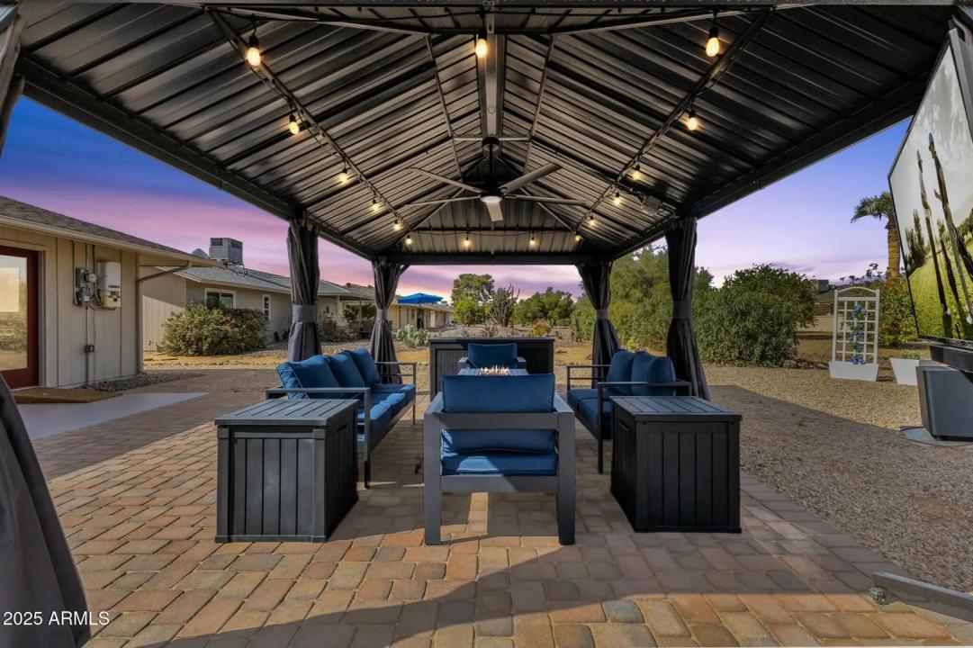 Real Estate Picture 24