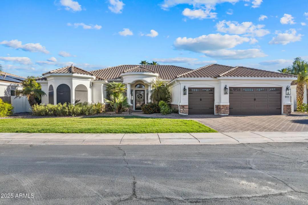 Real Estate Picture 3