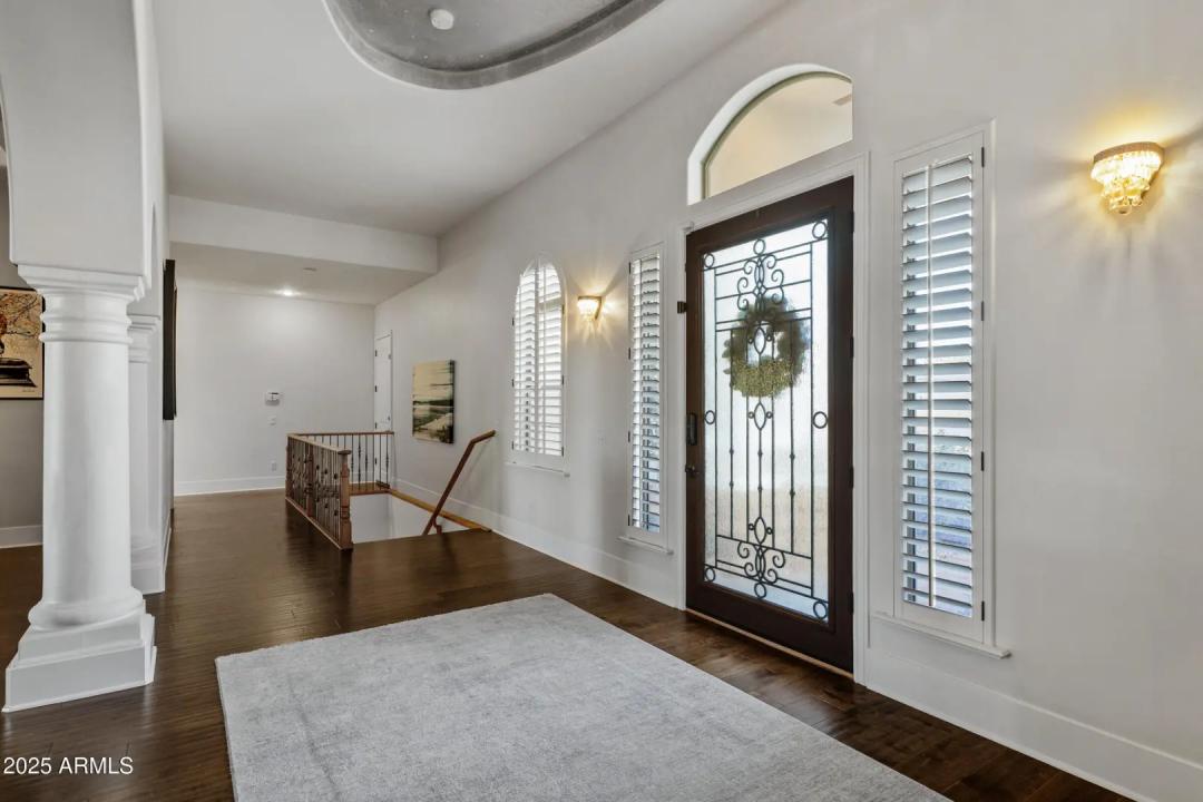 Real Estate Picture 8