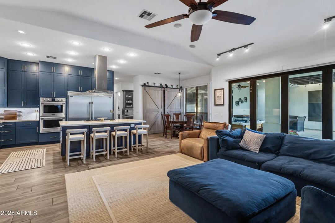 Real Estate Picture 17