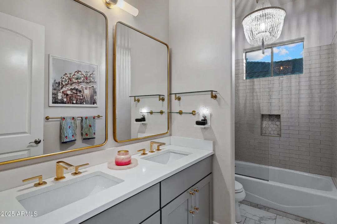 Real Estate Picture 27