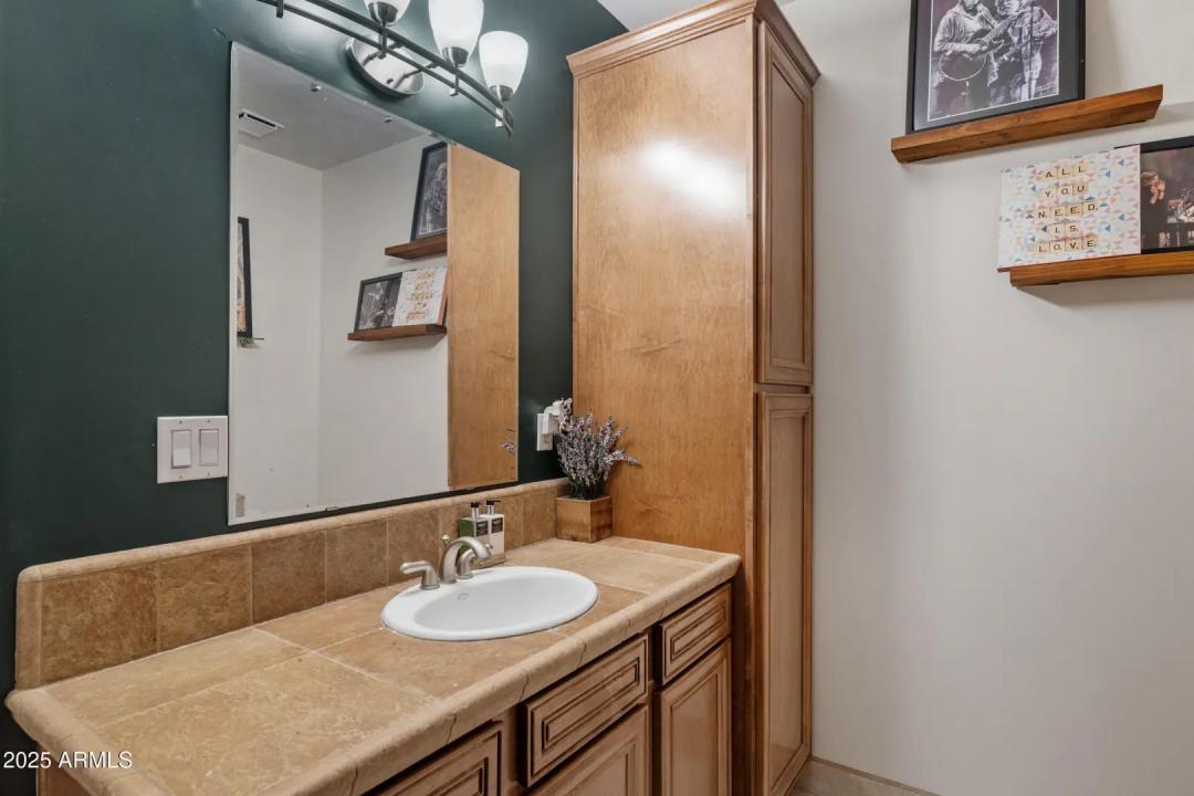 Real Estate Picture 56