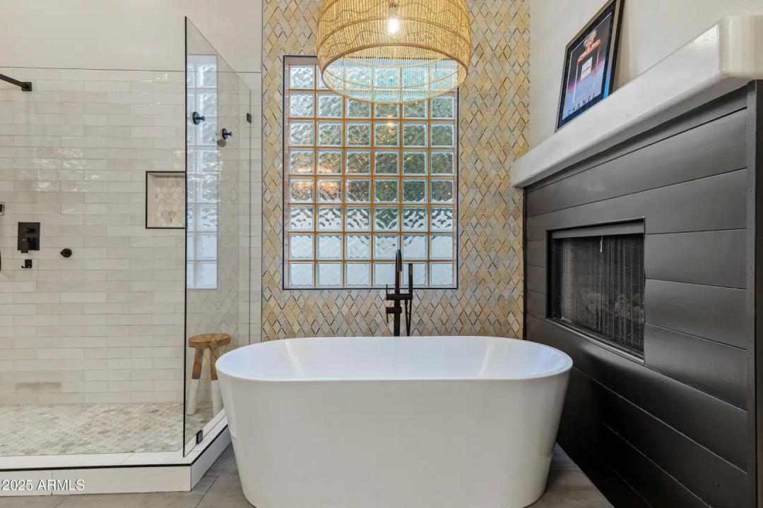 Real Estate Picture 43