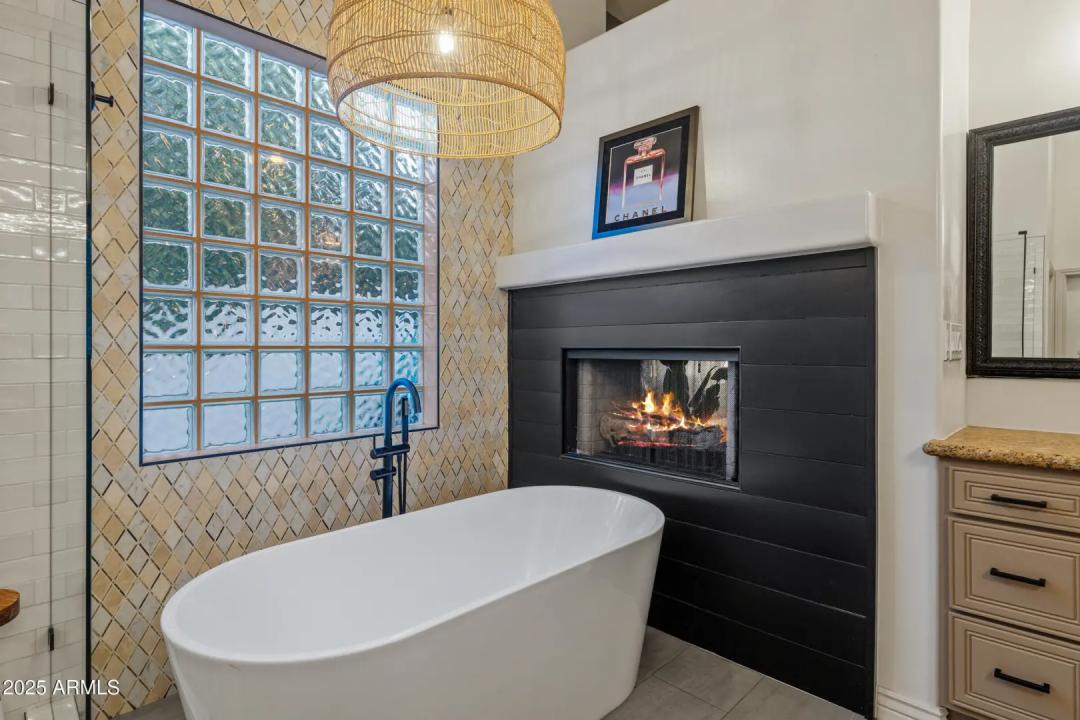 Real Estate Picture 44