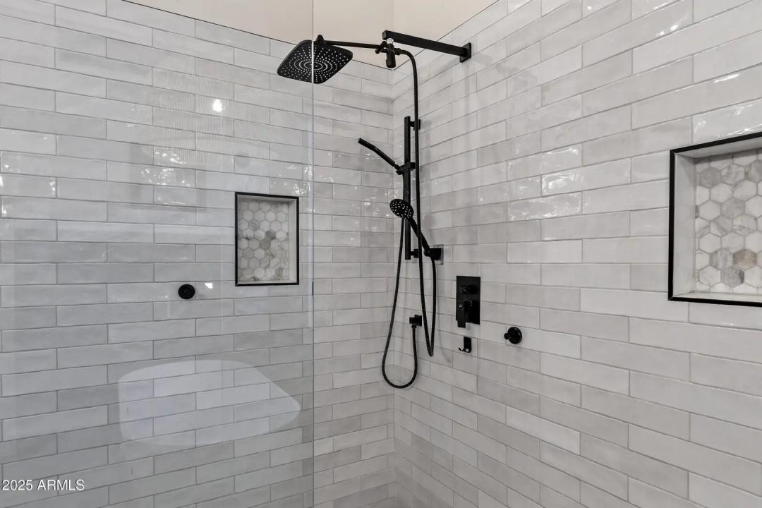 Real Estate Picture 46