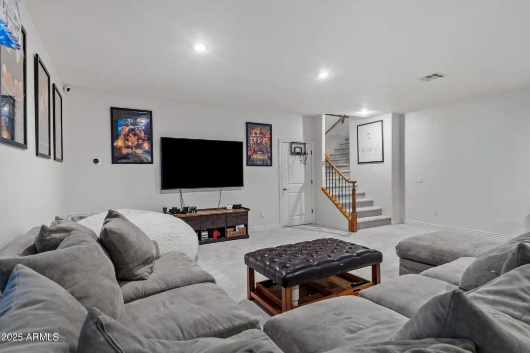 Real Estate Picture 49