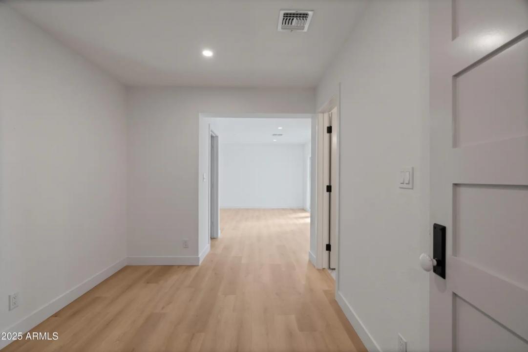Real Estate Picture 13