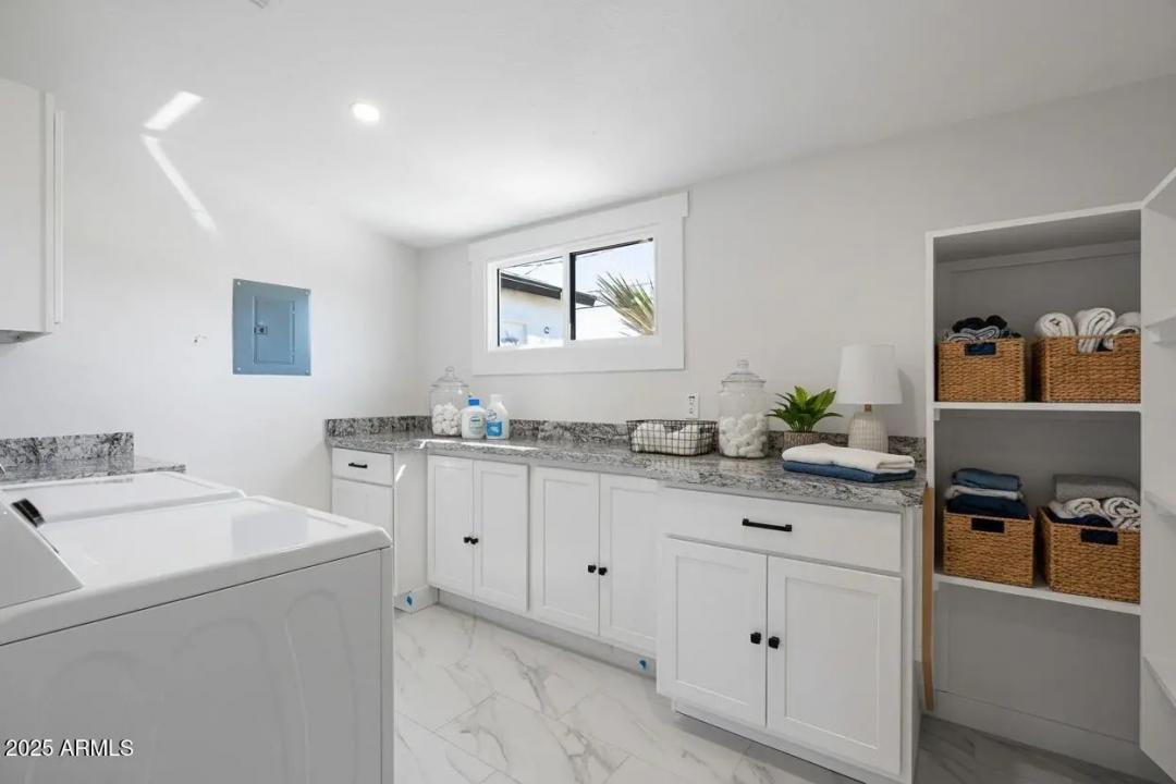 Real Estate Picture 16