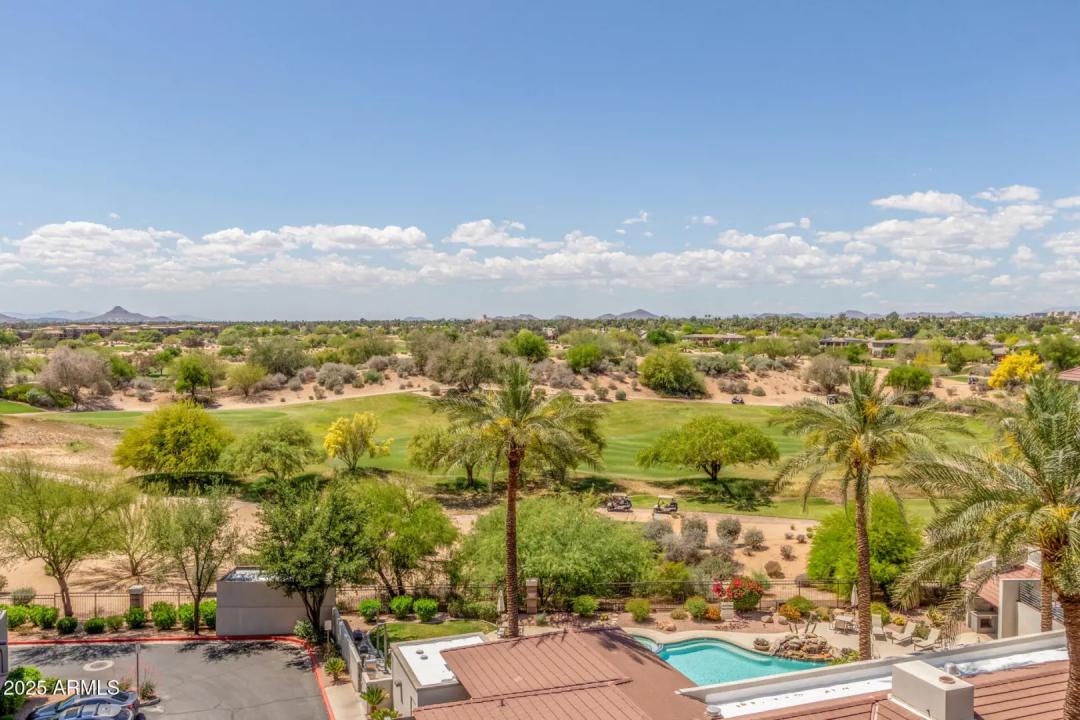 Real Estate Picture 4